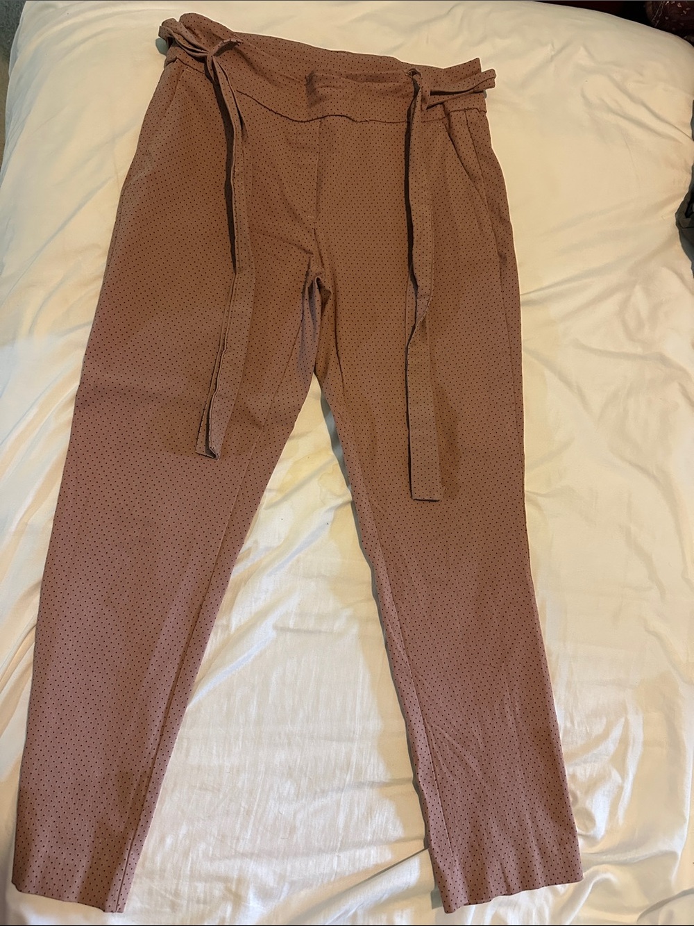Jules & Leopold Mauve/Taupe Polka Dot Tie-Waist Capris
